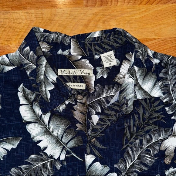 Batik Bay Mens Size XL Hawaiian Short Sleeve Button Down Shirt 100% Rayon Nice - Picture 2 of 11